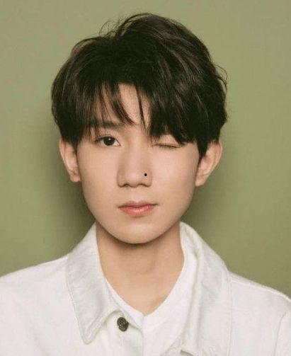 王源黑粉最新爆料视频,揭秘背后惊人真相  第1张